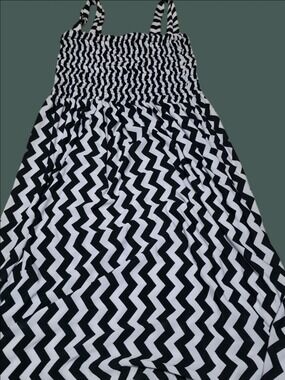 4/$25 Deal! Black & White Zigzag Smocked Mini Dress